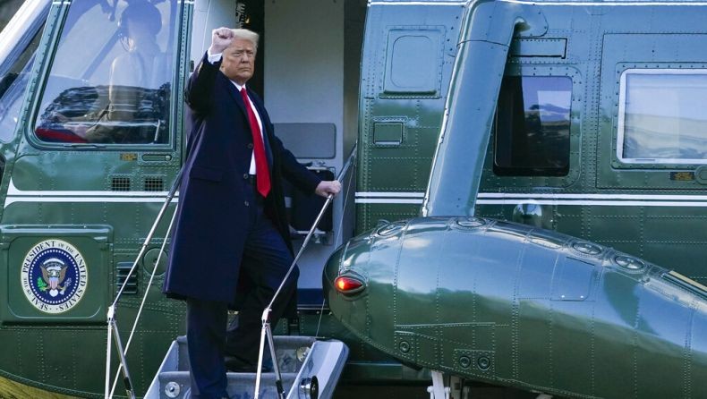 AS Selidiki Insiden Libatkan Helikopter Kepresidenan Dinaiki Trump di Bandara Washington