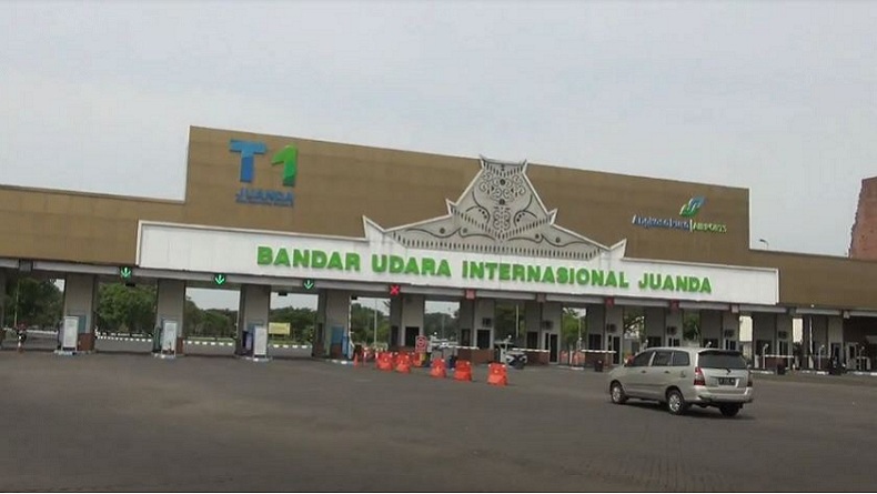 Terdampak Erupsi Gunung Anak Krakatau, 34 Penerbangan di Bandara Juanda Dibatalkan