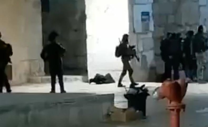 Pasukan Israel Latihan Perang di Masjid Al Aqsa, Tutup Pintu Gerbang