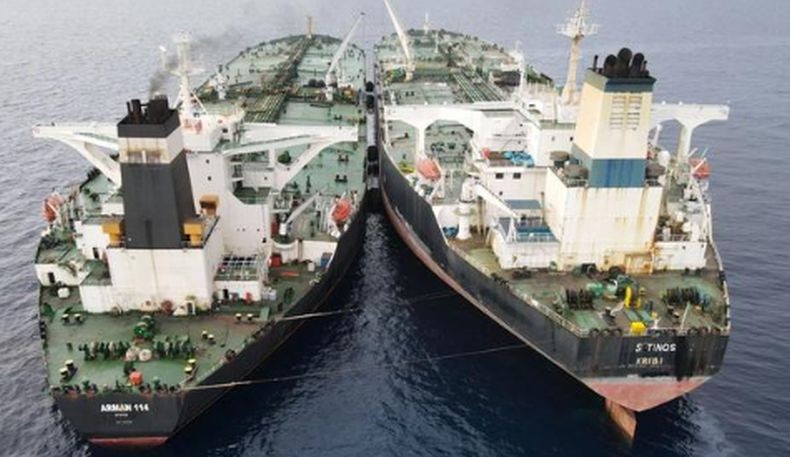 Selat Hormuz Tegang Lagi! AS Cabut Izin Ekspor Minyak Iran