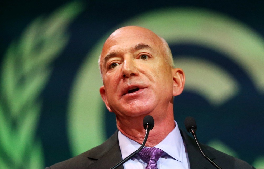 Jeff Bezos Jadi Bos Liverpool! 6 Bintang Merapat, Ini Prediksi Skuad The Reds 