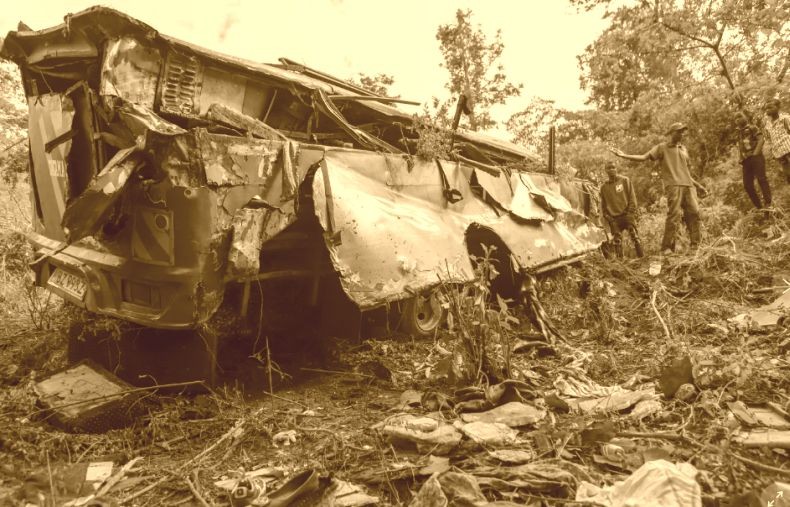 Bus Bawa Tentara Adu Banteng, 22 Orang Tewas