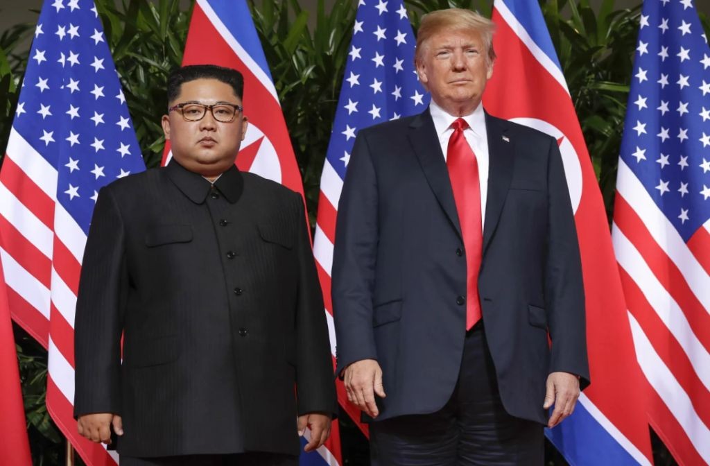 Trump Sebut Kim Jong Un Respons Posting-an Foto Bersama