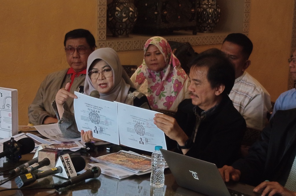 Kasus Ijazah Jokowi, Roy Suryo-Dokter Tifa Dilimpahkan ke Kejari Jaksel Hari Ini