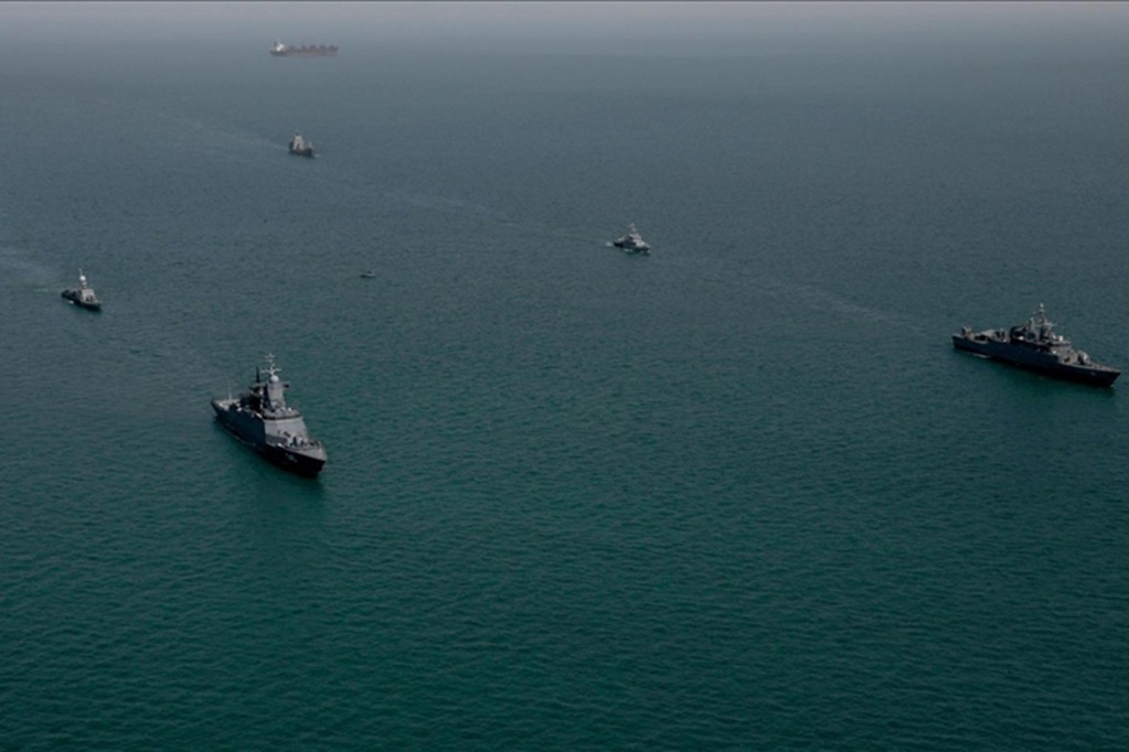 Iran Peringatkan Kapal-Kapal: Selat Hormuz Masih Berbahaya!