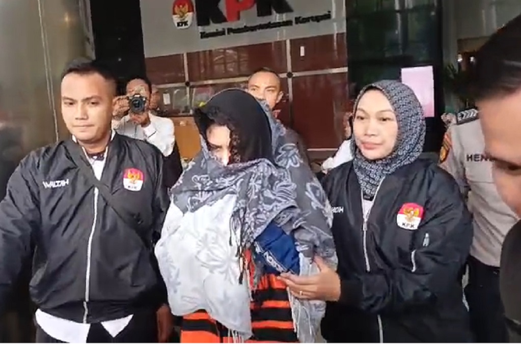 Didakwa Terima Gratifikasi Rp2,8 Miliar, Ini Alasan Fadia Arafiq Tak Ajukan Eksepsi