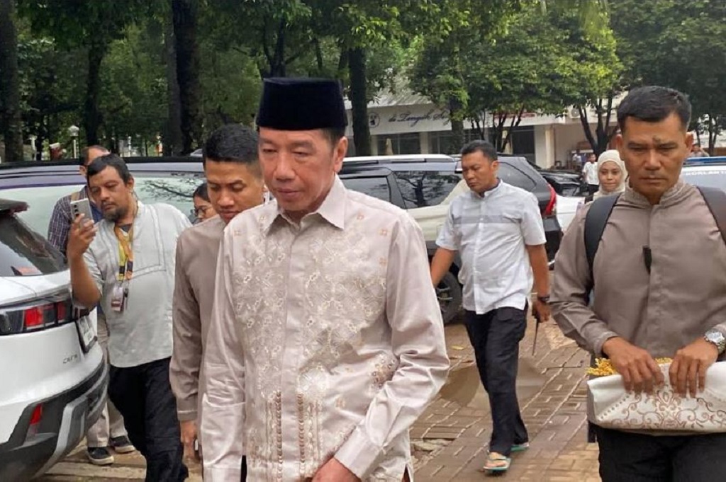 Respons Jokowi soal Roy Suryo dan Dokter Tifa Tak Ditahan: Itu Kewenangan Kejaksaan