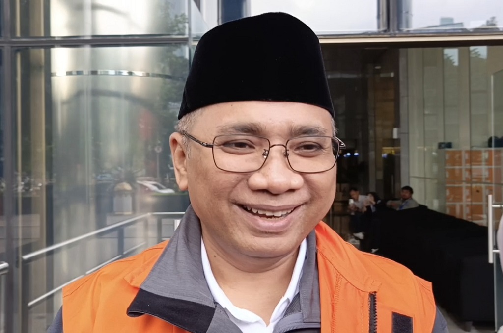 KPK Bantarkan Penahanan Eks Menag Yaqut karena Sakit Saluran Pencernaan  