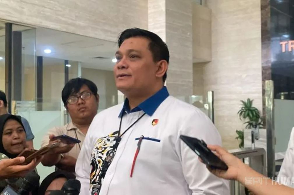 Bareskrim Tahan Eks Direktur OJK terkait Kasus Fraud Dana Syariah Indonesia