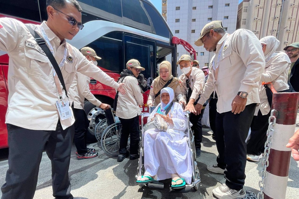 Wamenhaj Minta Petugas Haji Sigap Sambut Jemaah Gelombang Kedua di Madinah: Mereka Lebih Lelah