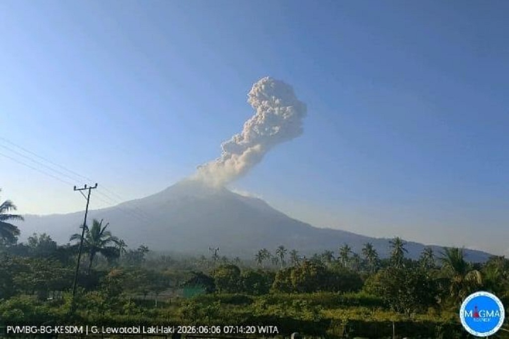 Gunung Lewotobi Laki-laki Meletus, Semburkan Abu Vulkanis Setinggi 1,5 Km
