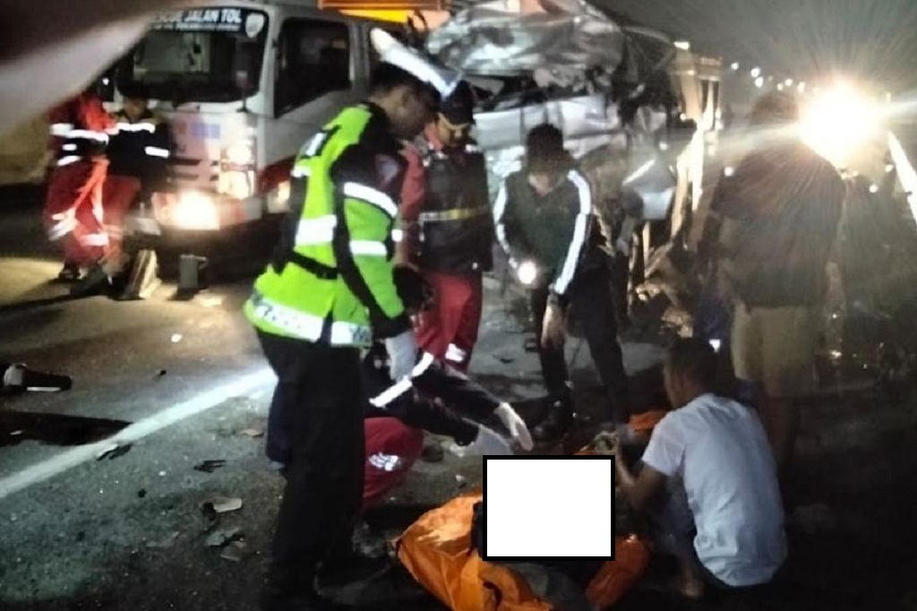 Kecelakaan Maut Hiace Tabrak Truk di Tol Pekanbaru-Dumai Riau, 5 Orang Tewas