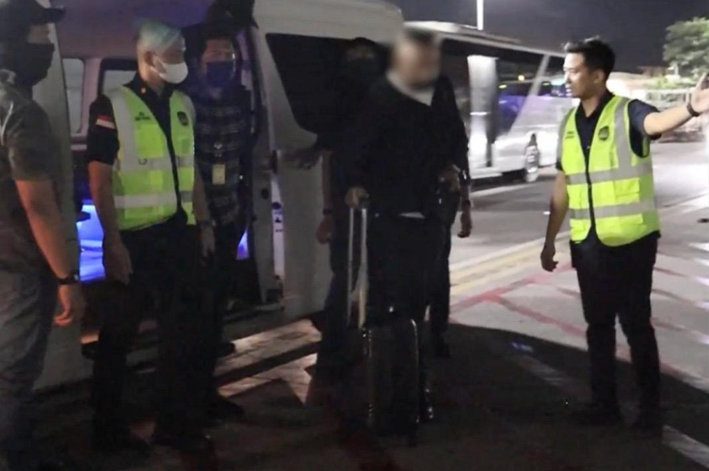 Mau Kabur dari Indonesia, WN Australia Buronan Interpol Ditangkap Imigrasi RI