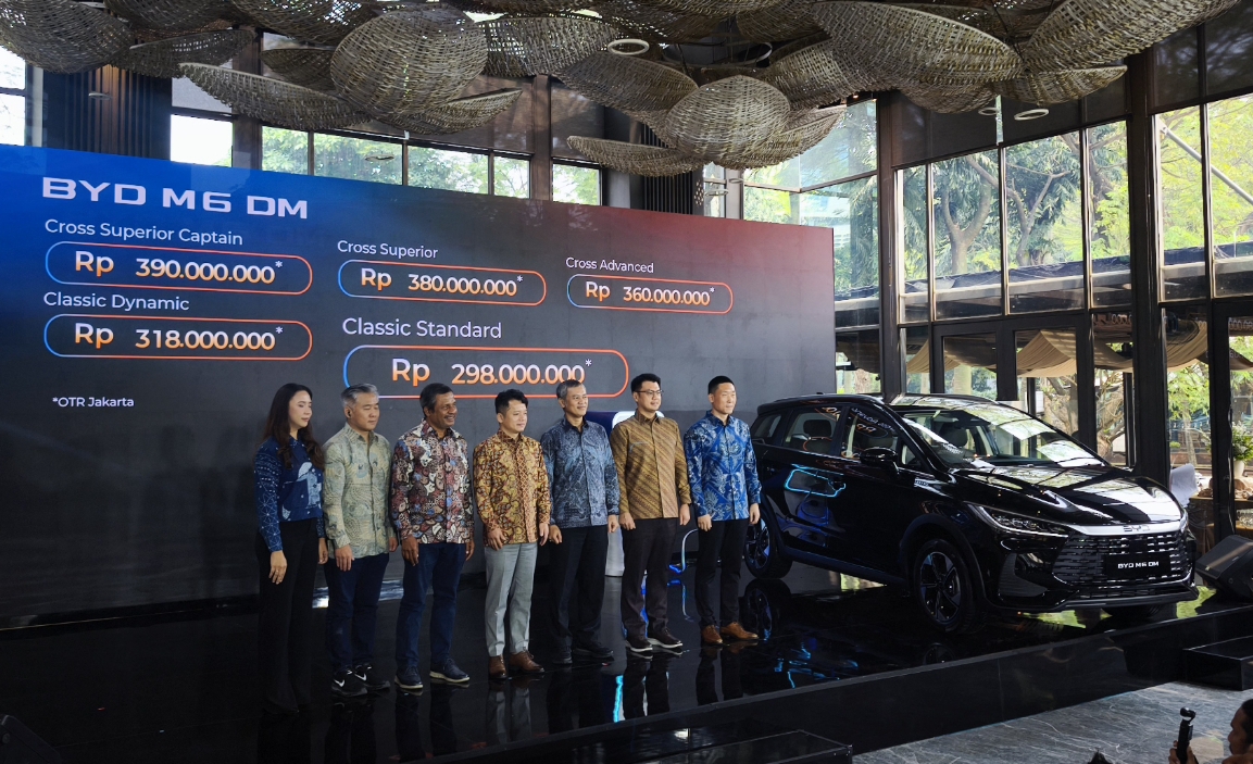 Bikin Kaget! BYD M6 DM Dibanderol mulai Rp298 Juta, Ada 2 Model Cross dan Classic