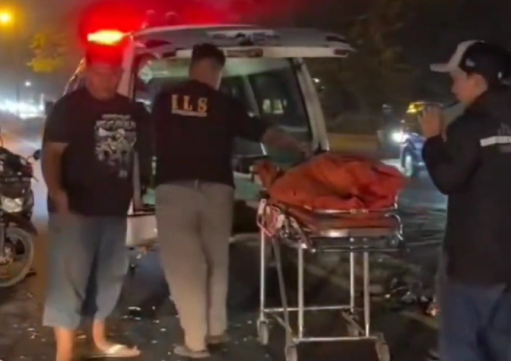 Tabrak Mobil Boks, Pemotor Wanita Tewas Terlindas Truk Kontainer di Sidoarjo