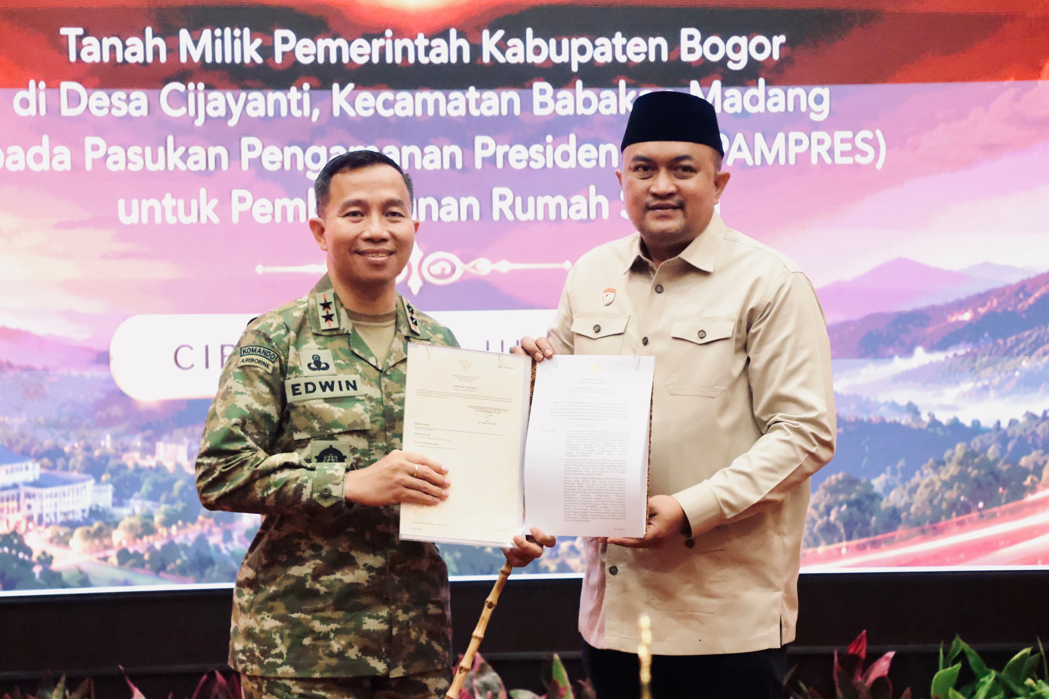 Bupati Bogor Serahkan Hibah Lahan kepada Paspampres untuk Pembangunan Rusun  