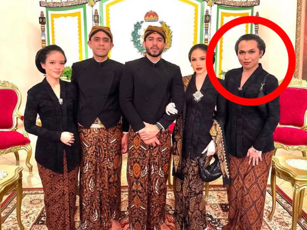 Viral Pria Berkebaya di Kirab Malam 1 Suro Mangkunegaran, Netizen Murka!