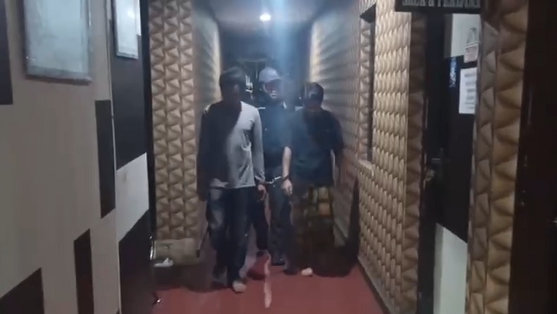 2 Perampok Toko di Lumajang Ditangkap, Uang Hasil Kejahatan Dipakai Judi Online