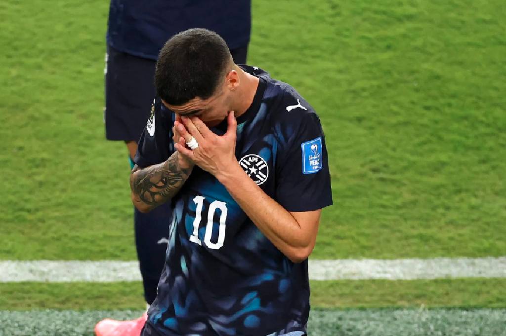 Sejarah di Piala Dunia 2026: Almiron Jadi Pemain Pertama Diusir Gara‑Gara Tutup Mulut!