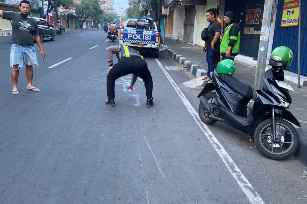 Kecelakaan di Sidoarjo, Penumpang Motor Tewas Ditabrak Pajero dari Belakang