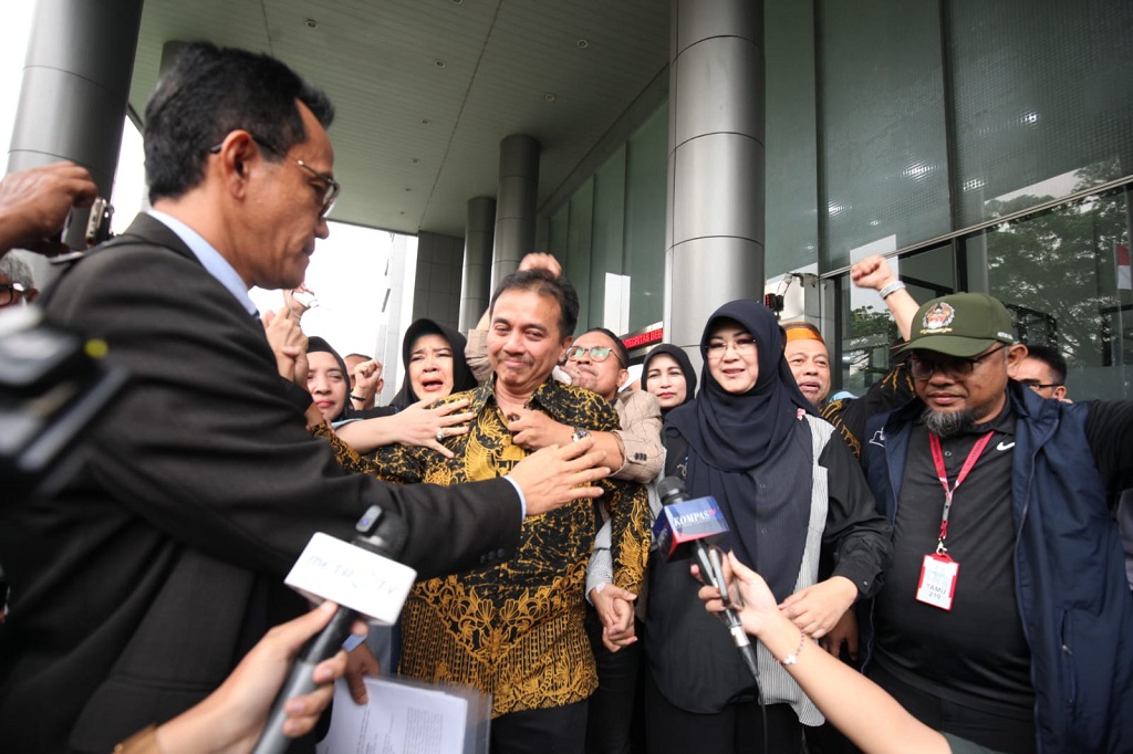 Terungkap! Alasan Roy Suryo dan Dokter Tifa Tak Jadi Ditahan Kejari Jaksel