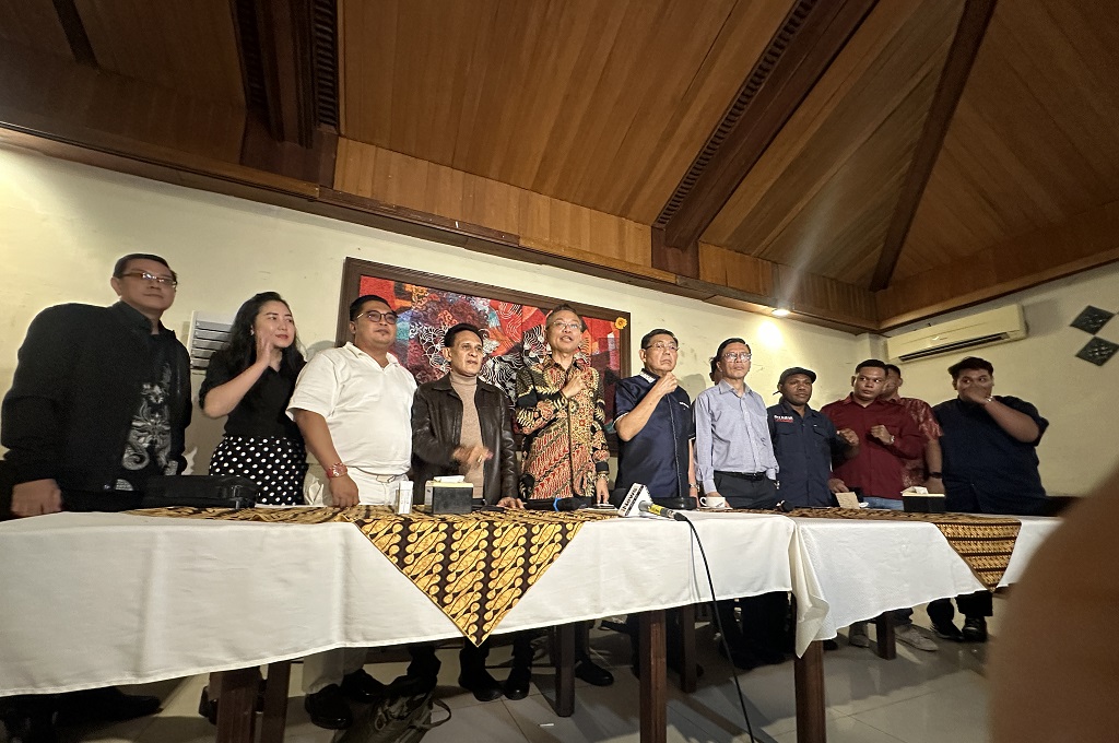 Roy Suryo dan Tifa Batal Ditahan, Kubu Jokowi Sindir Kado Istimewa hingga Ada Orang Kuat