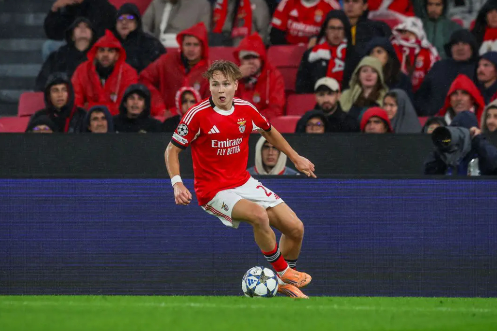 AC Milan dan Liverpool Berebut Bintang Muda Norwegia, Harga Tembus Rp500 Miliar