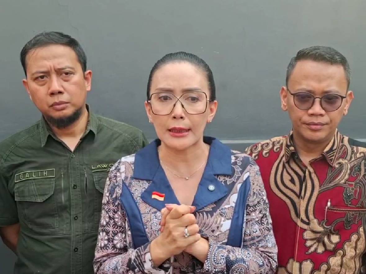 Rieke Diah Pitaloka Curiga Ada Paket Kilat di Kasus Nikita Mirzani, Ini Alasannya!