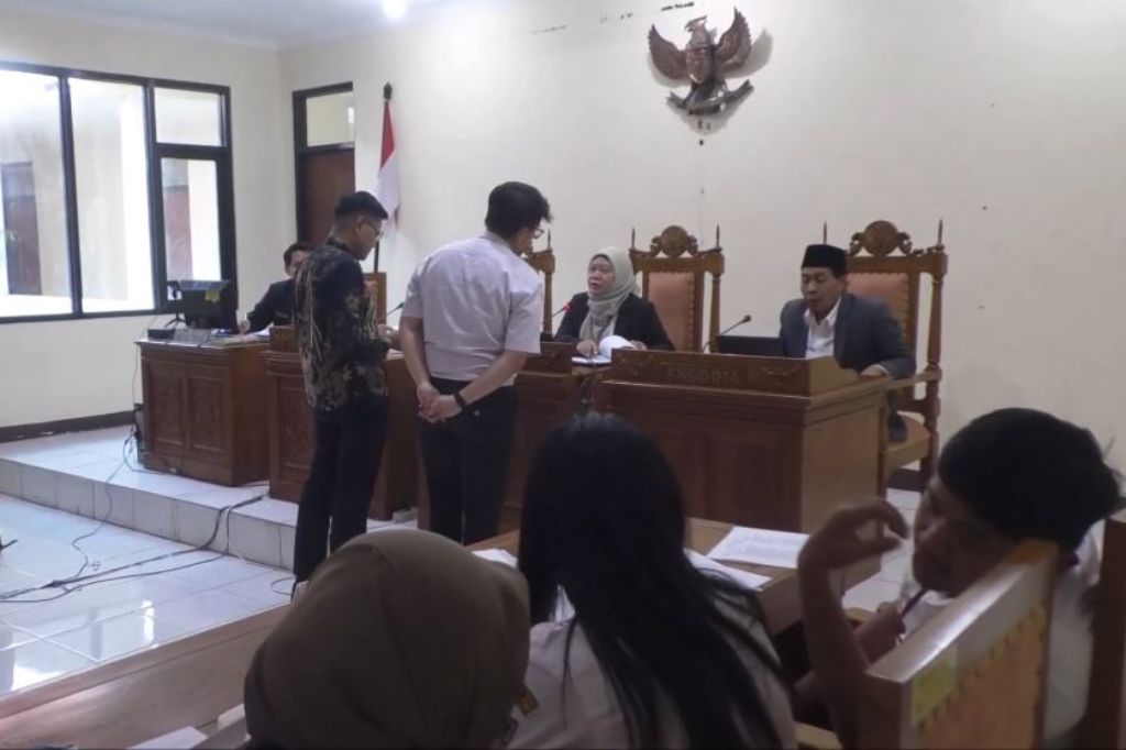 Sidang KIP Jateng, Bonatua Silalahi Tegaskan Tak Mundur dari Sengketa Ijazah Jokowi