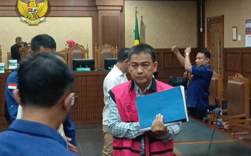 Breaking News: Eks Ketua Ombudsman Hery Susanto Didakwa Terima Suap Uang dan Rumah Rp4,8 Miliar