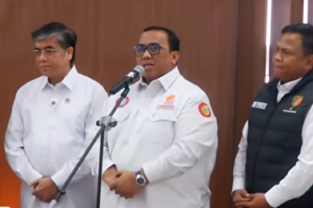 PHK Massal Mengancam, Andi Gani Yakin Pemerintah Bisa Selamatkan Buruh