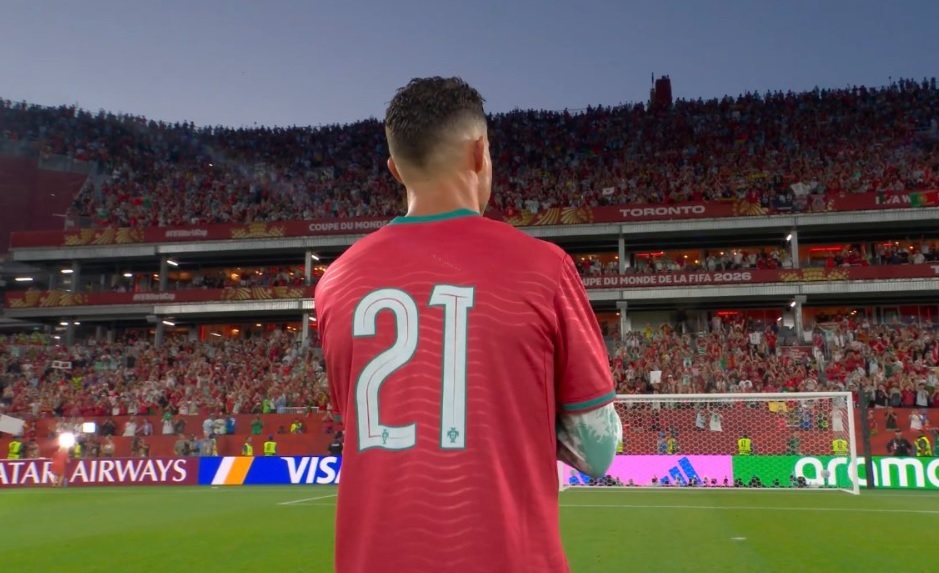 Cristiano Ronaldo Pakai Jersey Diogo Jota Usai Portugal Singkirkan Kroasia, Dunia Terdiam