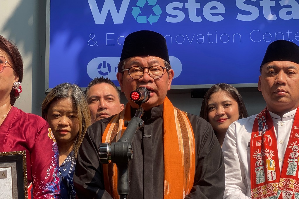 Warga Pinggir Rel Pejompongan Terancam Digusur, Pramono Janji Cari Solusi