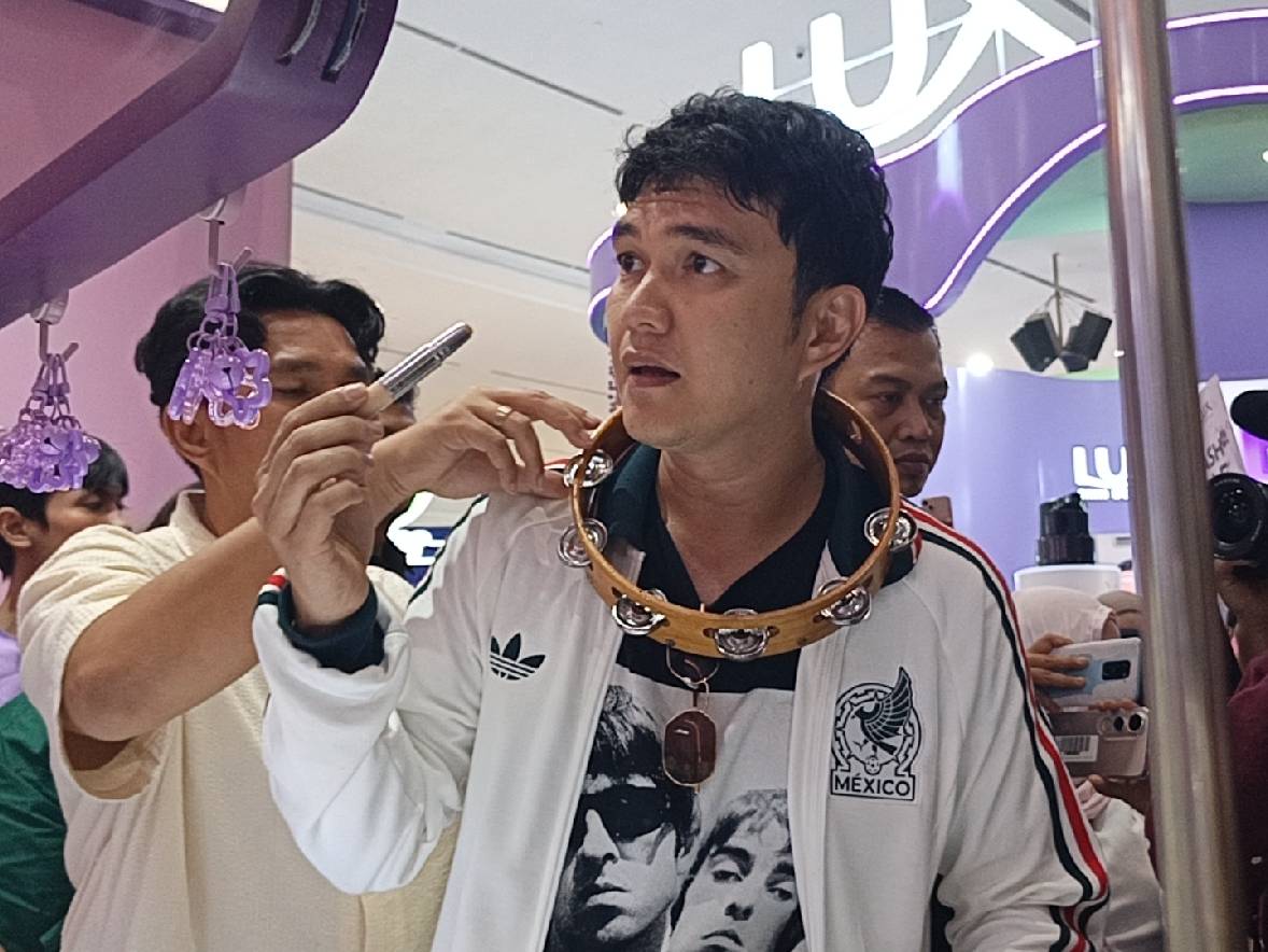 Concealer Soulyu Jadi Rahasia Aldi Taher Selalu Terlihat Segar