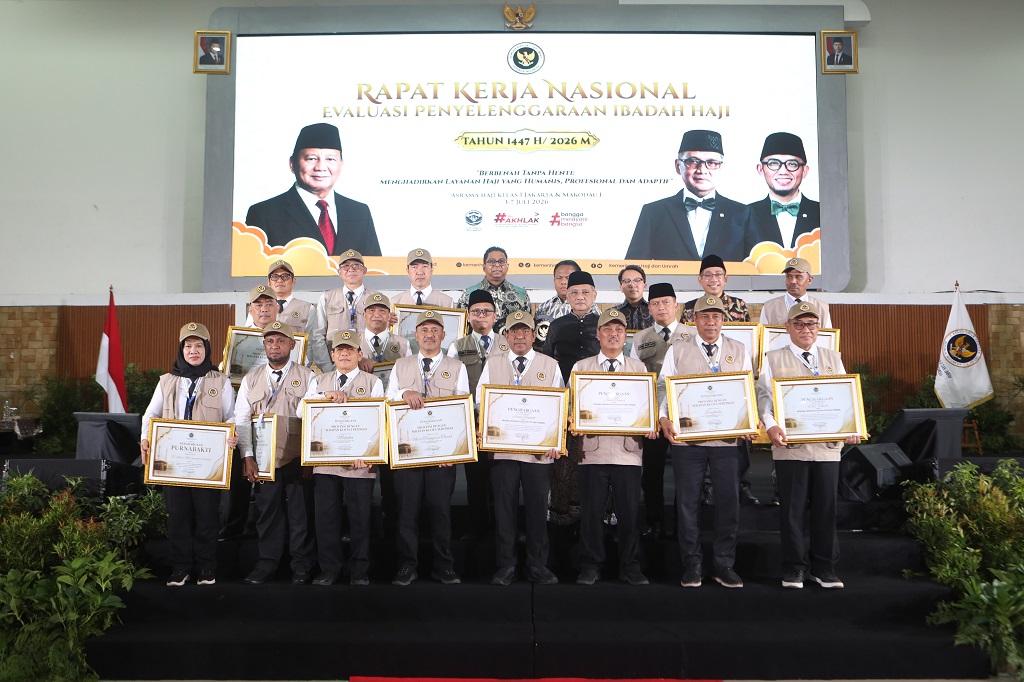 Kemenhaj Beri Penghargaan ke Insan dan Mitra Terbaik Haji 2026, Ini Daftarnya