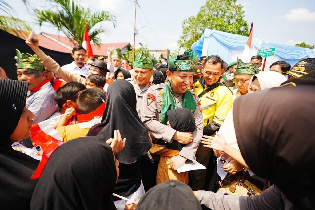 Kapolri Resmikan 80 Jembatan Merah Putih Presisi di Riau, Permudah Akses Masyarakat