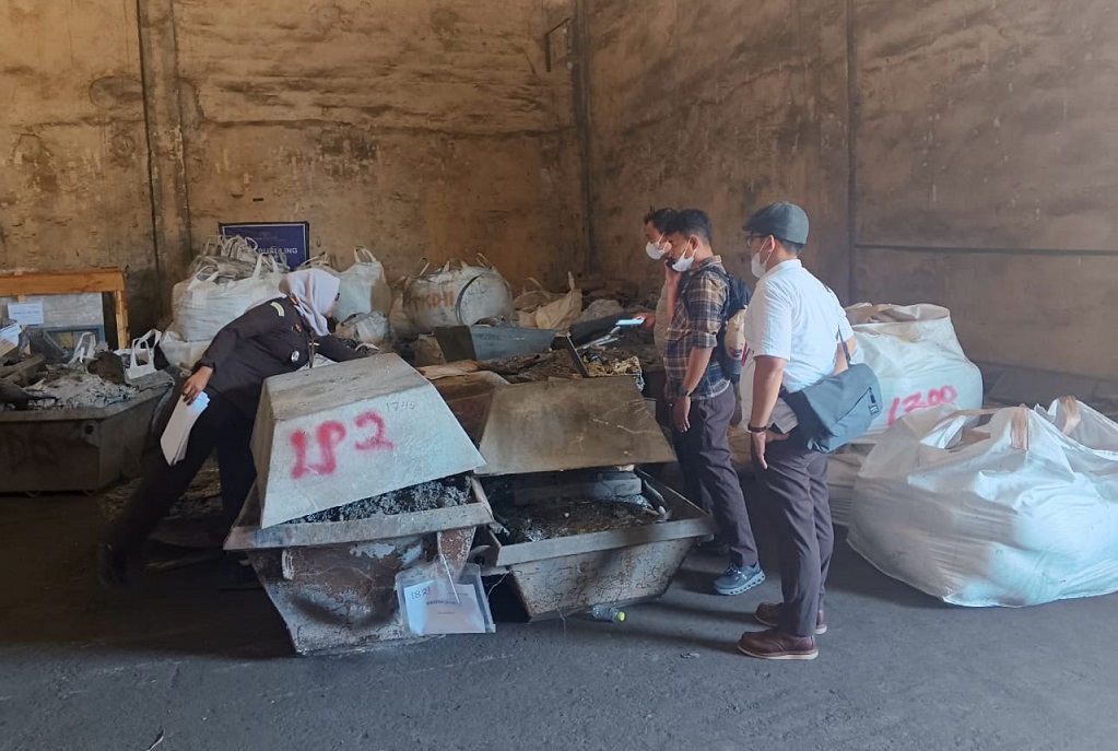 Kejagung Sita 104 Ton Timah Milik Bos Smelter Aon di Bangka Belitung