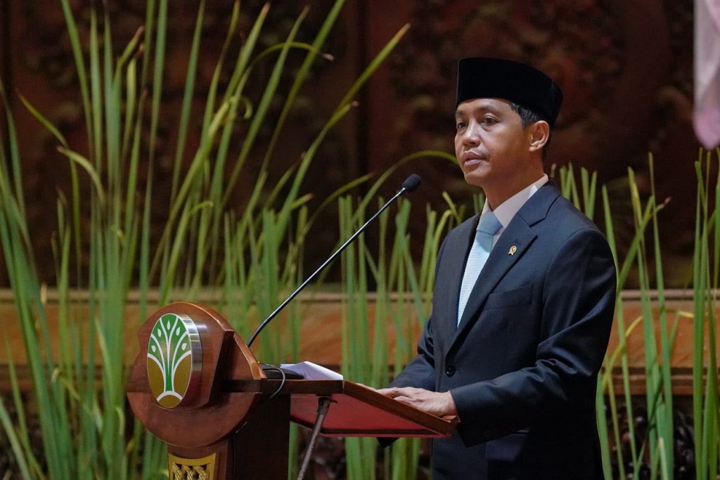 Menhut Lantik Pejabat Baru, Ingatkan Perubahan Budaya Kerja 