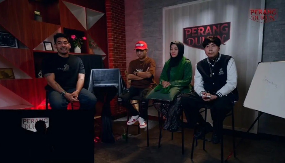 Studio Mendadak Panik! Satu Anggota Tim Ki Atmo Kerasukan Usai Mystery box Dibuka