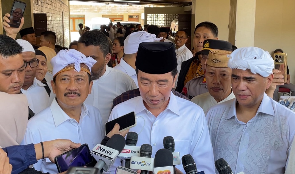 Jokowi Kenang Sosok Eks Mendag Rachmat Gobel: Menteri yang Kerja Keras