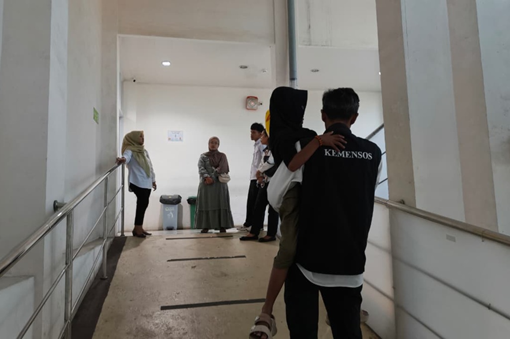 Bocah Yatim Piatu di Sukabumi Kecanduan Hirup BBM, Kemensos Turun Tangan