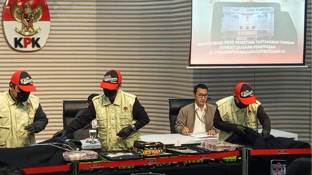 Breaking News: Bupati Sukoharjo Ditetapkan Tersangka Kasus Dugaan Pemerasan