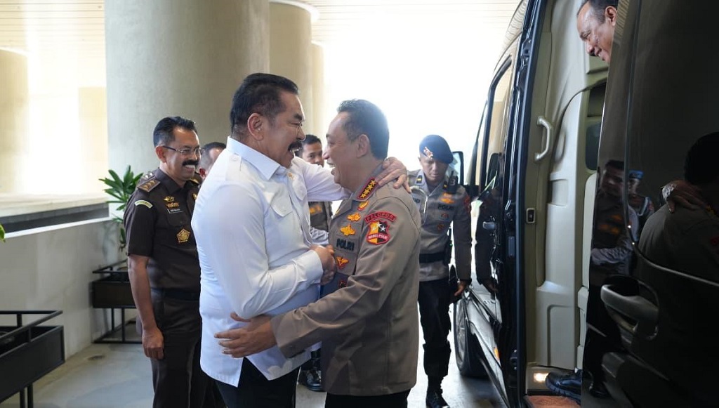 Breaking News: Kapolri dan Jajaran Pejabat Polri Datangi Kejagung, Ada Apa?