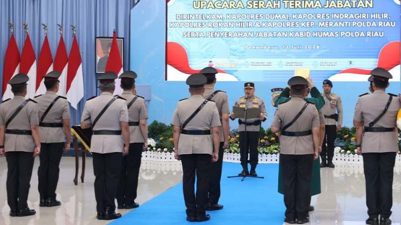Kapolda Riau Irjen Herry Heryawan Pimpin Sertijab, 4 Kapolres Resmi Berganti