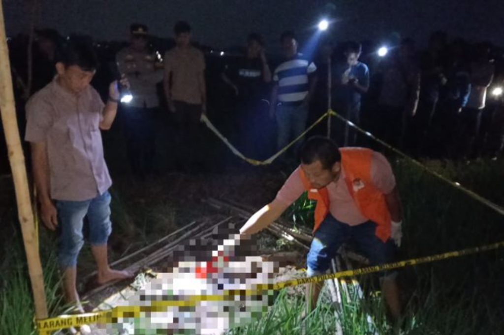 Mayat Pria Tanpa Identitas Ditemukan di Persawahan Karawang, Ini Ciri-cirinya