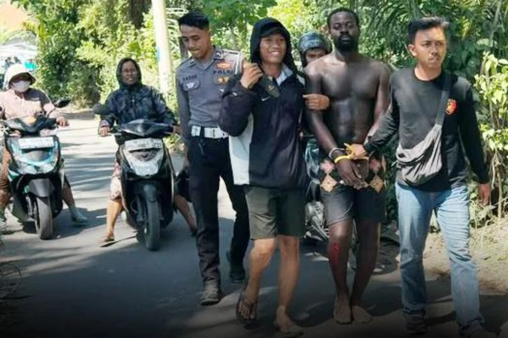 Kabur ke Perbukitan, WNA Inggris Curi Tas Turis Prancis Ditangkap di Nusa Penida