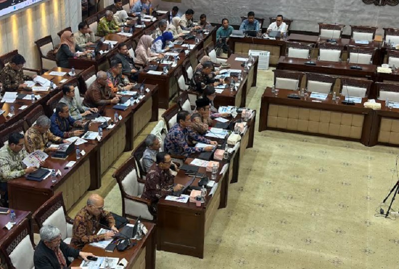 Purbaya Kena Semprot DPR saat Raker, Ini Penyebabnya