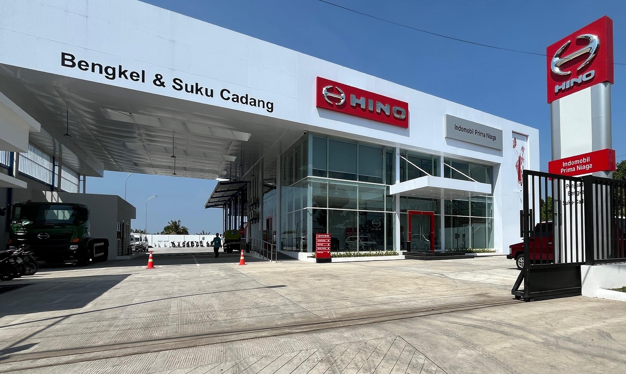 Ekspansi, Hino Terus Kembangkan Jaringan Dealer di Indonesia
