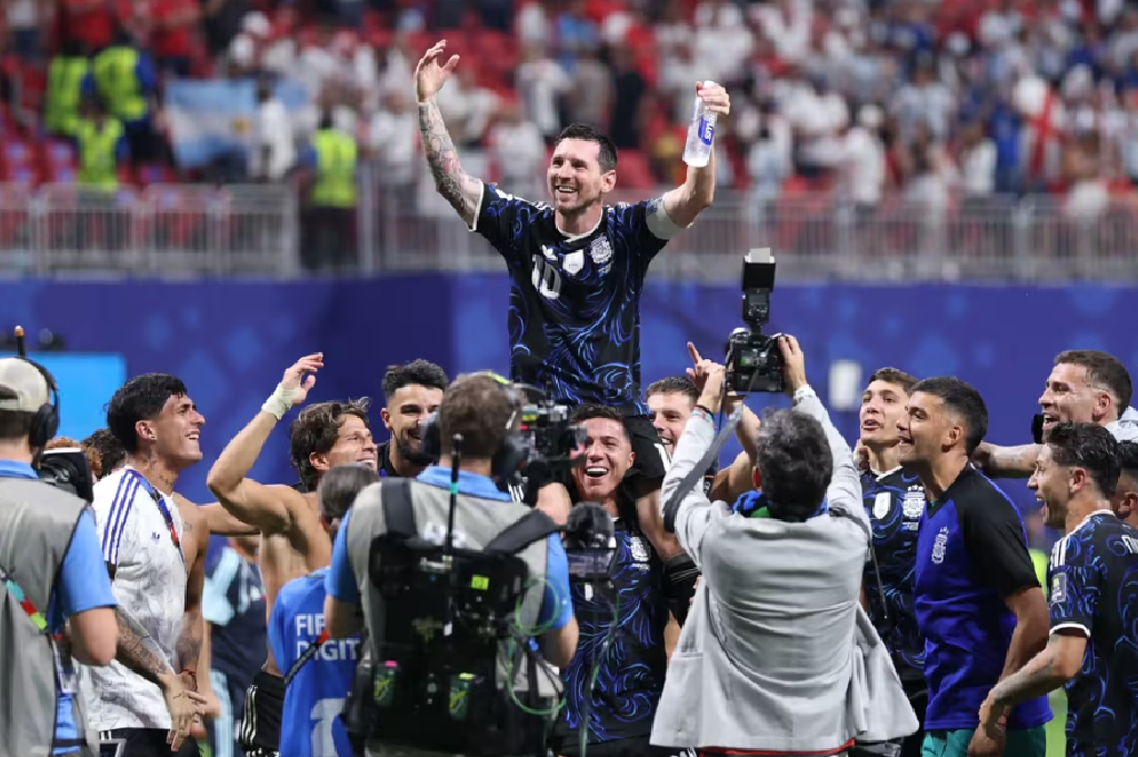 Tak Cetak Gol, Lionel Messi Jadi Otak Comeback Argentina dan Tatap Final Istimewa