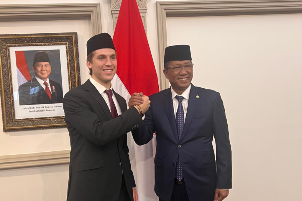 Luke Vickery Resmi Jadi WNI, Langsung Dapat Misi Besar Bawa Indonesia ke Piala Dunia 2030